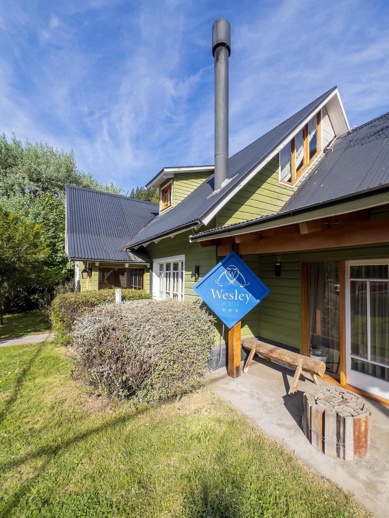 Wesley House Hosteria Boutique San Martín de los Andes Buitenkant foto