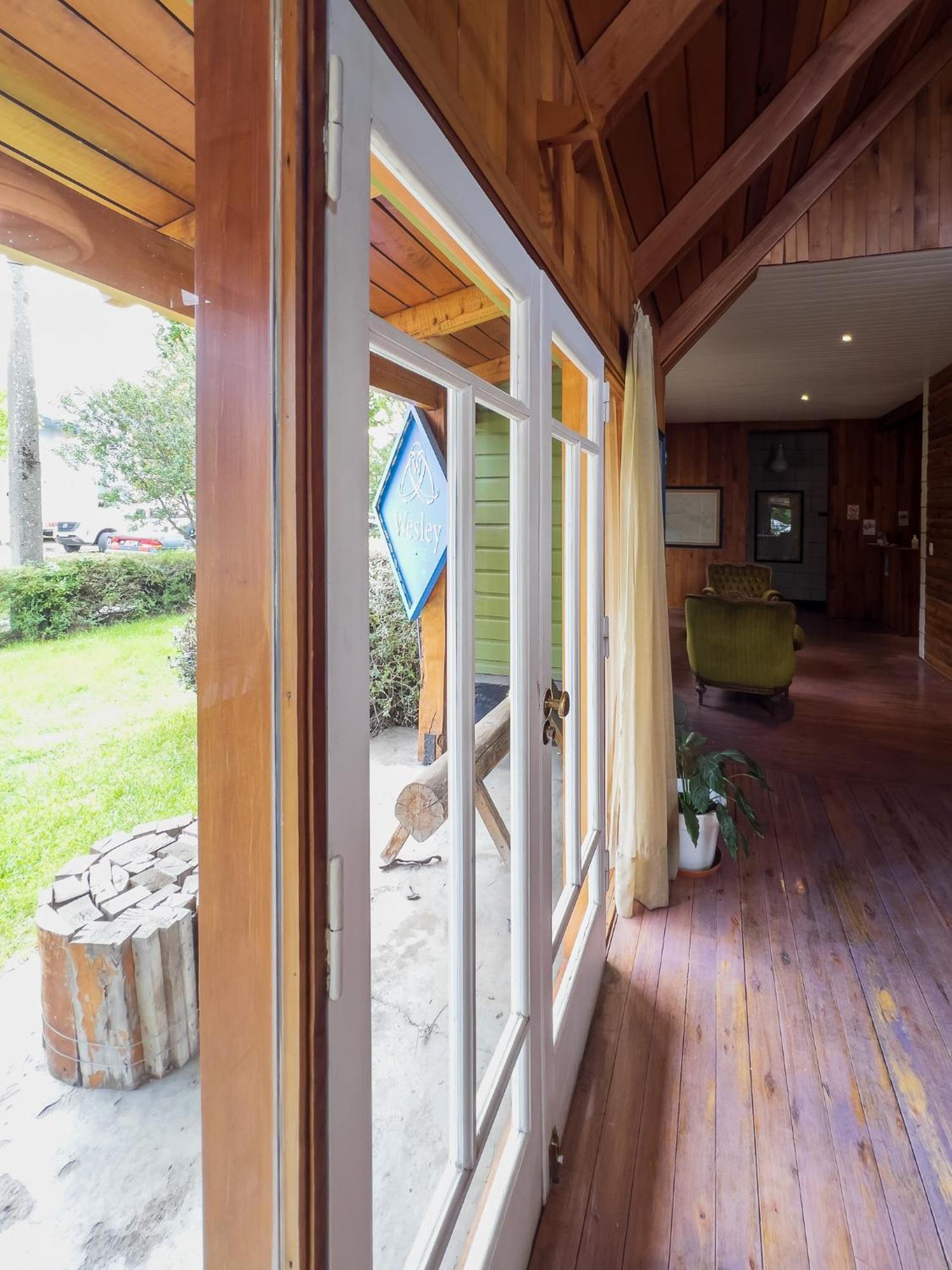 Wesley House Hosteria Boutique San Martín de los Andes Buitenkant foto